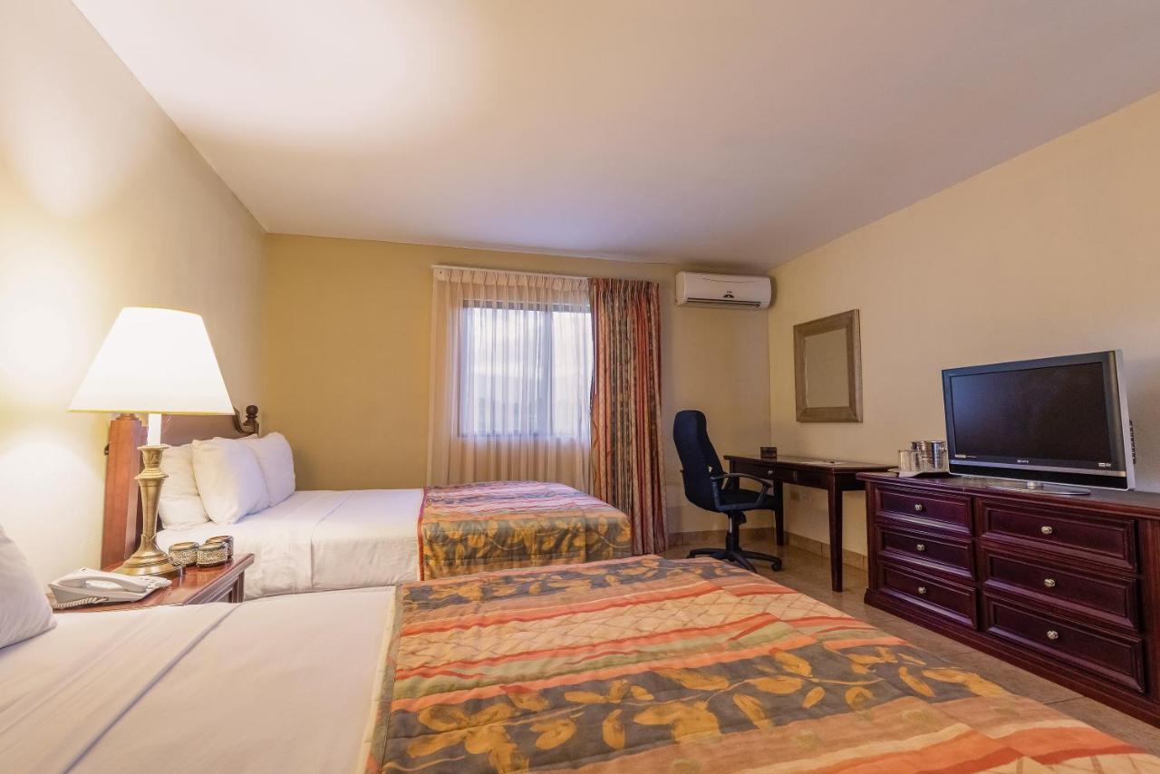 Hotel Santa Maria De Комаягуа Экстерьер фото